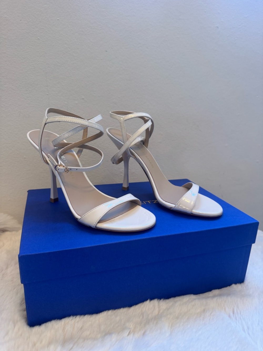 Stuart Weitzman Nudist Wrap 100 Sandal - Cream